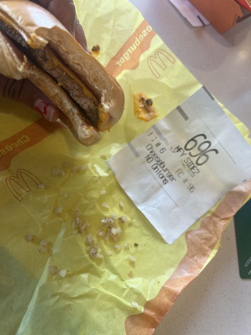 @McDonalds when you hire people do they take a literacy test? https://t.co/0fEfTLby2Q<a class="tags" target="_blank" title="On Twitter" href="/?out=eyJ0eXAiOiJKV1QiLCJhbGciOiJIUzUxMiJ9.eyJpYXQiOjE3MjY3NDE4MjksImlzcyI6InR3cG9ybnN0YXJzLmNvbSIsIm5iZiI6MTcyNjc0MTgyOSwiZXhwIjoxNzU4Mjc3ODI5LCJyZWRpcmVjdF91cmwiOiJodHRwczovL3R3aXR0ZXIuY29tL01jRG9uYWxkcyJ9.fGTMI338J3LdYgevH_kpiaF6XhCvewGVUYlJQoH9AMckdYmHRaCvFFPY_X0w0gP72MZHHbZNf81KOokezvoaNQ">@McDonalds</a><a href="/tag/happyhalloween"class="tags"><span>#happyhalloween</span></a>