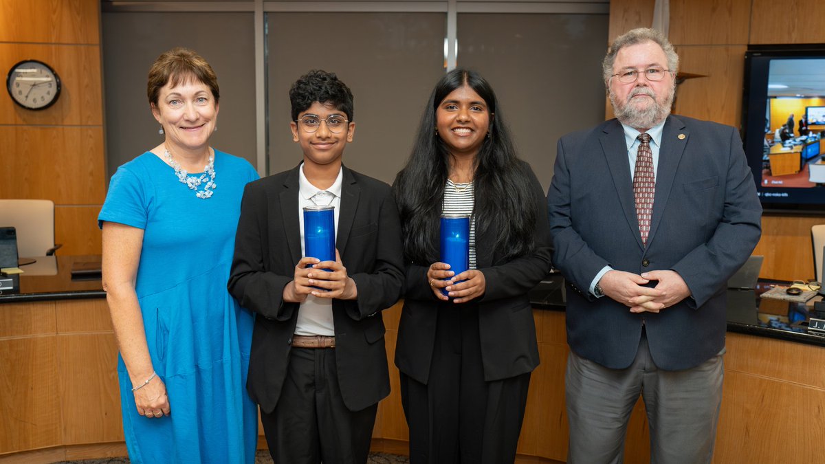 Ottawa Catholic School Board (@ottcatholicsb) on Twitter photo ✨We're thrilled to introduce our new #OCSBstudents trustees, Kaarhunyaa from <a href="/StFXOCSB/">St. Francis Xavier High School</a> and Nikil from <a href="/StJosephOCSB/">St Joseph High School</a>. They were sworn in at our first Board Meeting of the 24-25 school year. We're looking forward to their voices and leadership guiding our #ocsbBeCommunity. 🙏 ✨We're thrilled to introduce our new #OCSBstudents trustees, Kaarhunyaa from <a href="/StFXOCSB/">St. Francis Xavier High School</a> and Nikil from <a href="/StJosephOCSB/">St Joseph High School</a>. They were sworn in at our first Board Meeting of the 24-25 school year. We're looking forward to their voices and leadership guiding our #ocsbBeCommunity. 🙏