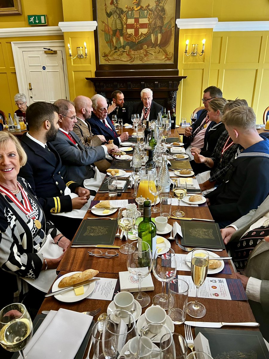Playing Card Makers (@wcmpc) on Twitter photo Very proud to have signed the Armed Forces Covenant today at out Affiliatesâ Lunch at The HAC. Representatives from our units <a href="/hmsdiamond/">HMS Diamond</a>, <a href="/33engrregt/">33 Engineer Regiment (EOD&S)</a>, @84squadron, and our newest affiliate, <a href="/SeaCadetsUK/">Sea Cadets</a> , Tooting and Balham in attendance . Followed by an excellent lunch! Very proud to have signed the Armed Forces Covenant today at out Affiliatesâ Lunch at The HAC. Representatives from our units <a href="/hmsdiamond/">HMS Diamond</a>, <a href="/33engrregt/">33 Engineer Regiment (EOD&S)</a>, @84squadron, and our newest affiliate, <a href="/SeaCadetsUK/">Sea Cadets</a> , Tooting and Balham in attendance . Followed by an excellent lunch!