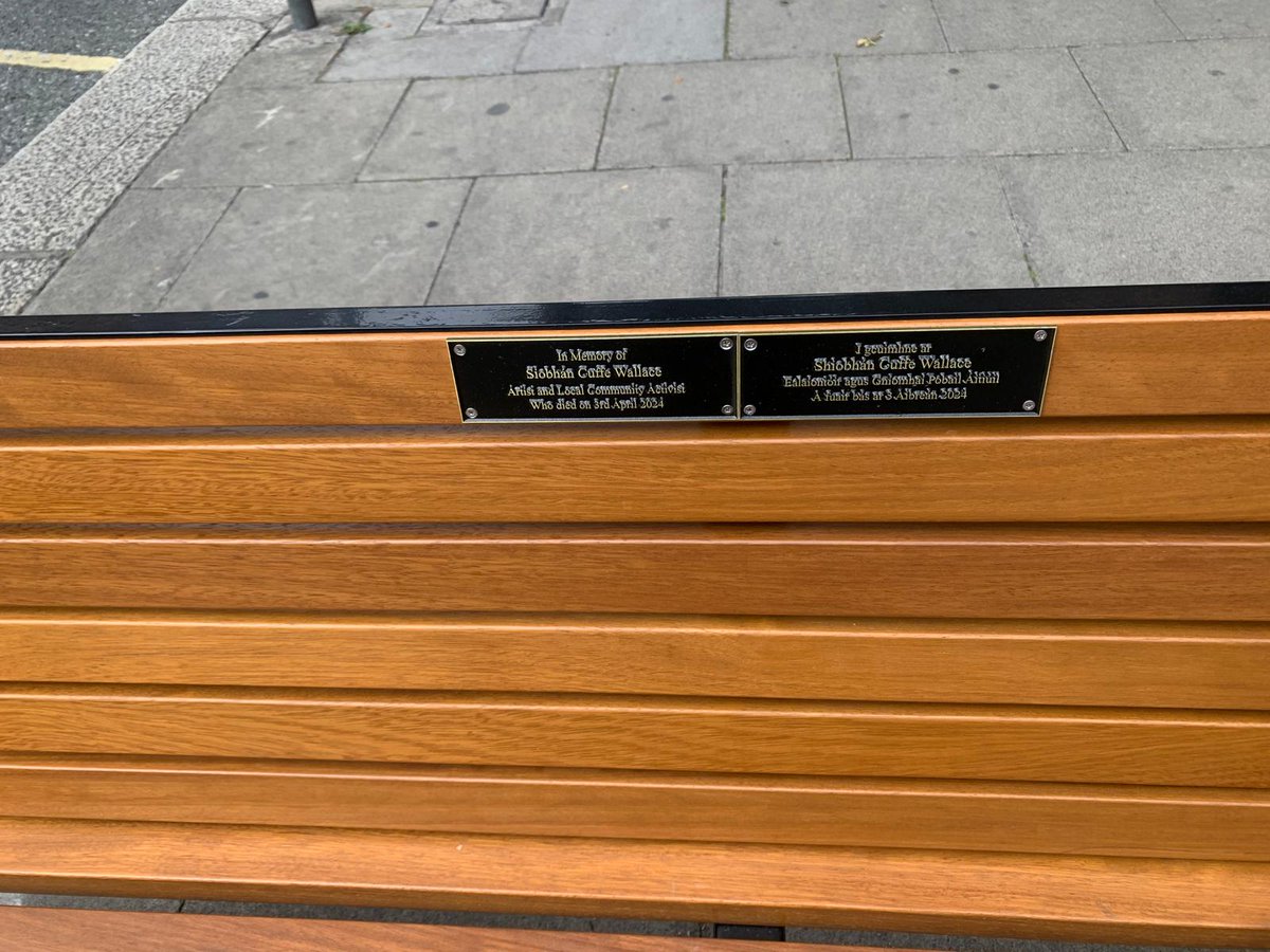 A lovely tribute to the much missed local community activist Siobhán Cuffe Wallace with a dedication to her memory on the new benches on her beloved Upper Baggot Street, outside the Baggot Street Hospital that she fought so hard to bring back into use for the community.