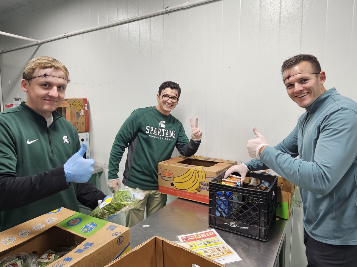 Food Gatherers (@foodgatherers) on Twitter photo Shout out to our friends at .<a href="/thomsonreuters/">Thomson Reuters</a> for their help this week!
Volunteer | Food Gatherers Shout out to our friends at .<a href="/thomsonreuters/">Thomson Reuters</a> for their help this week!
Volunteer | Food Gatherers