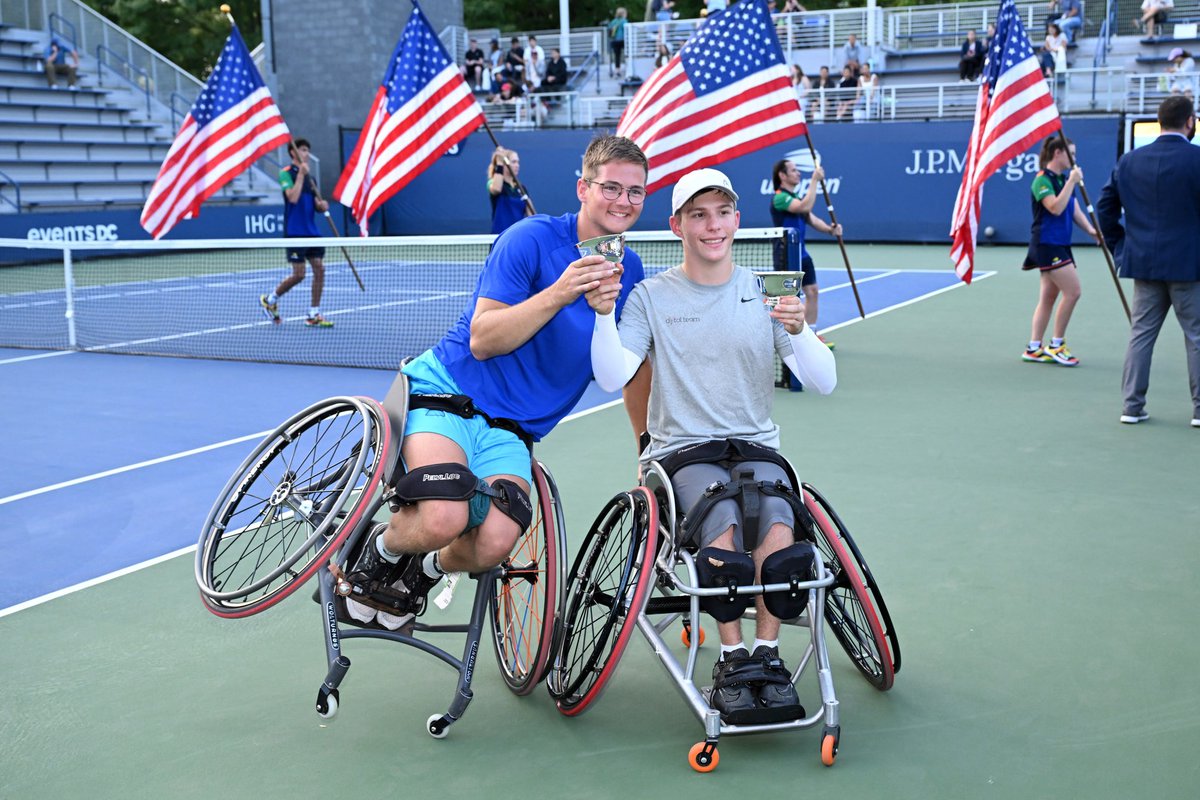 IvarvanRijt's tweet photo. Ik geniet nog steeds na van het spelen op de @usopen . Ik heb zowel de single finale als de dubbel finale gehaald en in de dubbel ben ik samen met Benjamin Wenzel uit Australië winnaar geworden. 

#wheelchairtennis #tennis #USOpen 
#rolstoeltennis

Foto Pete Straples/Usta https://t.co/P44HuusmFB