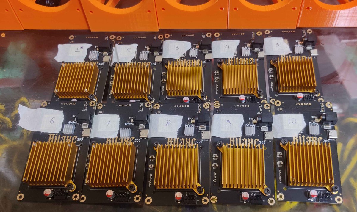 MolonLabeVC's tweet image. $BTC Tech Nerd Army
#ImmergeAxe Update
Cooling Mods Complete .. on to the Power Mods