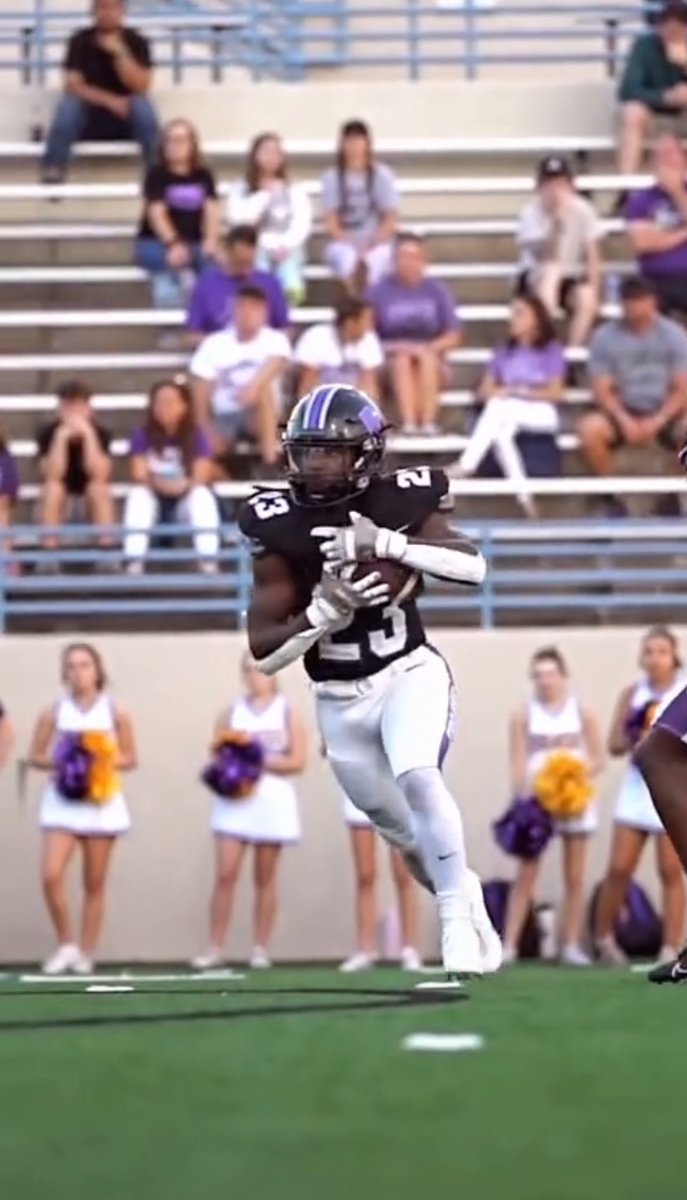 Gforceliveop1's tweet image. #RTDB 🗣️🗣️🗣️
JD 138 yards two TDs @jaderiun 
LD 140 yards one TDs @Gforceliveop1 
@CoachK_Johnson @coachsewardjr @_Coach_King @CoachJLaRue @_Visionary_Vic @vangsnesc @coachAWebb_