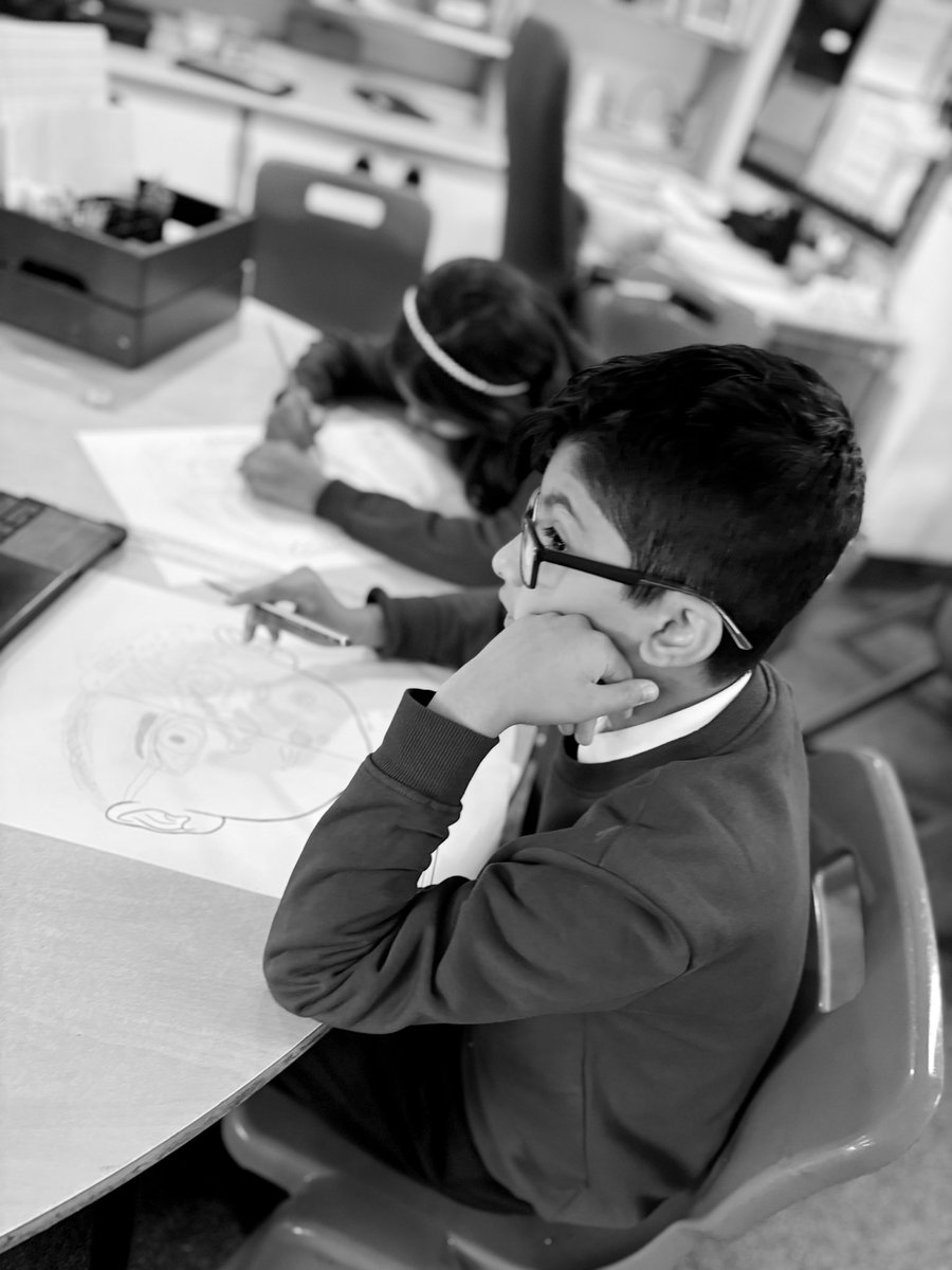 #Team6JP💫 have been working hard this week on our ‘Inside Out Portraits’, we have been thinking about our identify &amp; inner selves. 

Mr Jones loved seeing the effort &amp; perseverance on display! ✏️