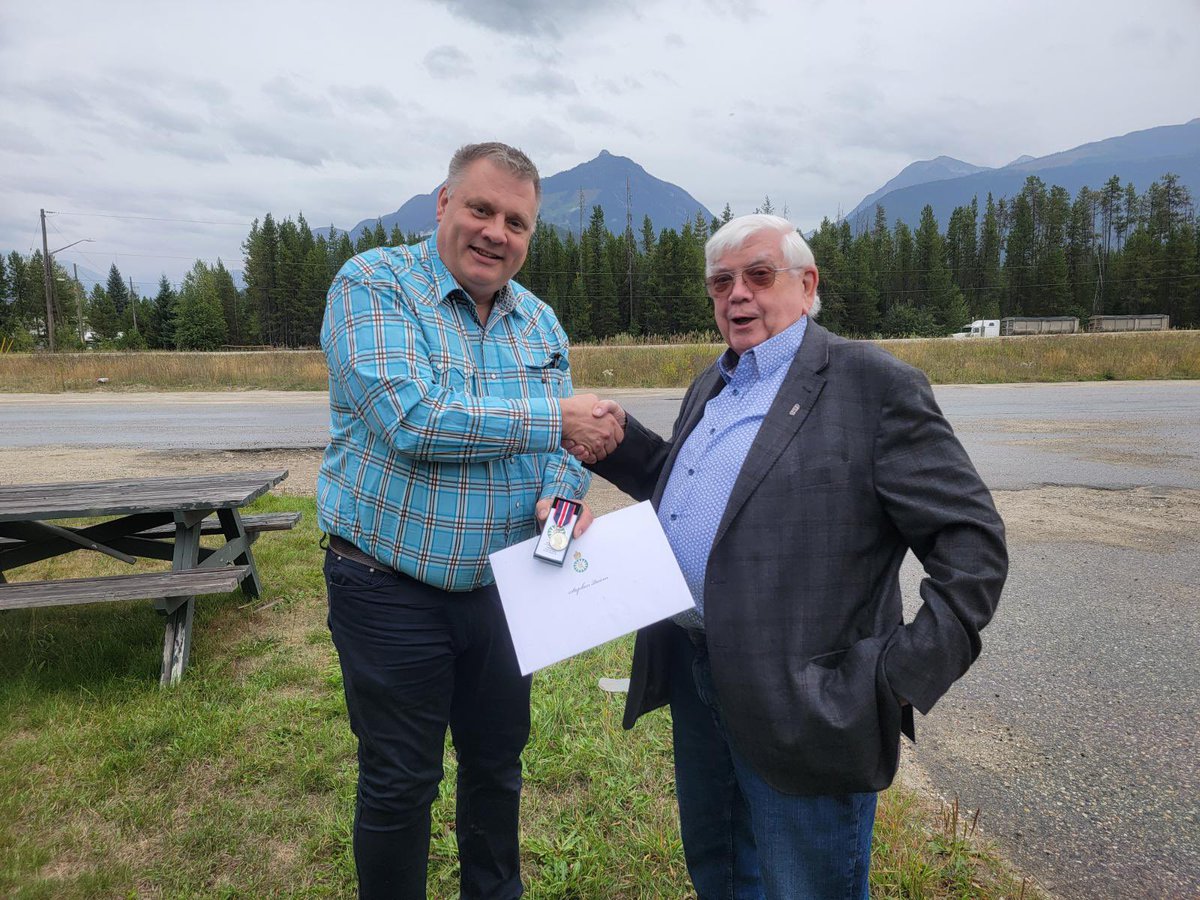 Proud to present another incredible community volunteer with a King Charles III Coronation Medal. Steve Quinn in Blue River is a local legend that has spent decades building Blue River and making sure their issues were heard in #Kamloops, Victoria and Ottawa. Congratulations!!!