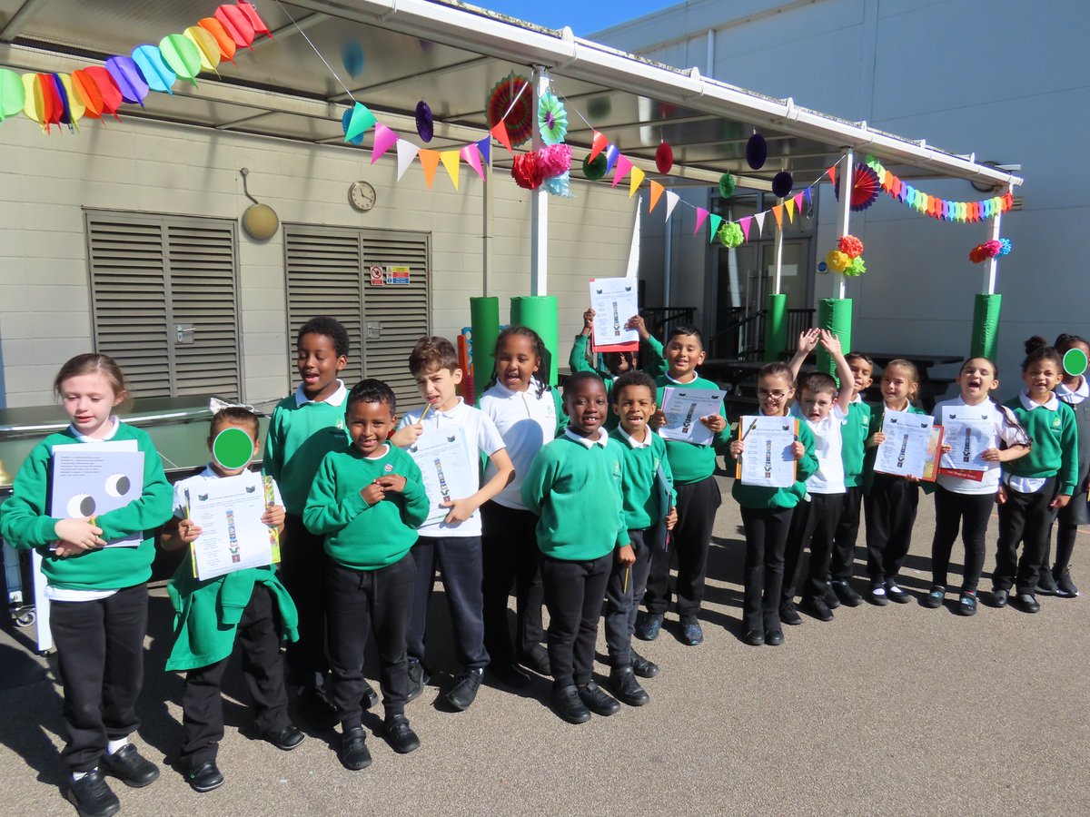 DeltaPrimary's tweet image. We love reading at Delta! Children and their families enjoyed celebrating their love of reading together as part of our Reading Fiesta.