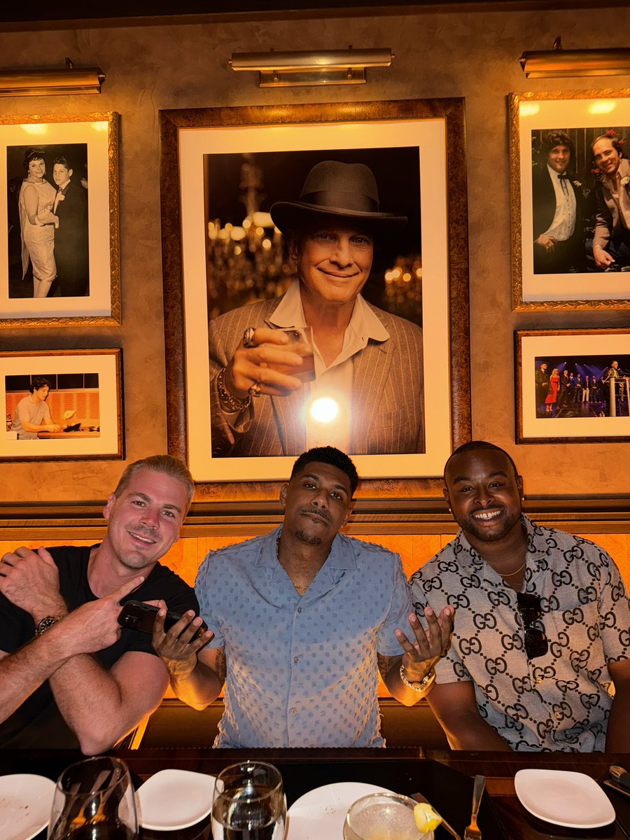 averagejet's tweet image. Ruby Room again s/o @REALPACMAN24 for showing love @TheRealJeffRuby
