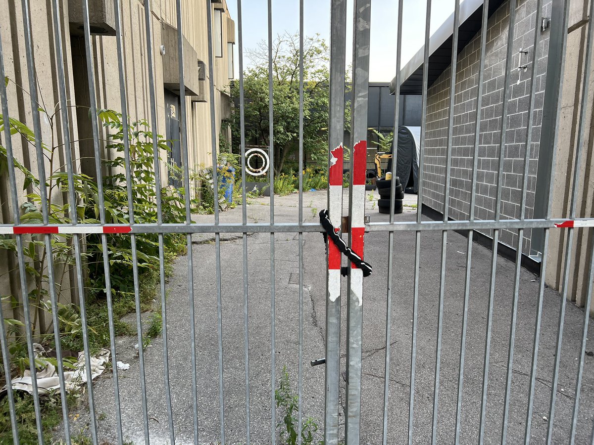 LIFE IN VACUUM tweet media