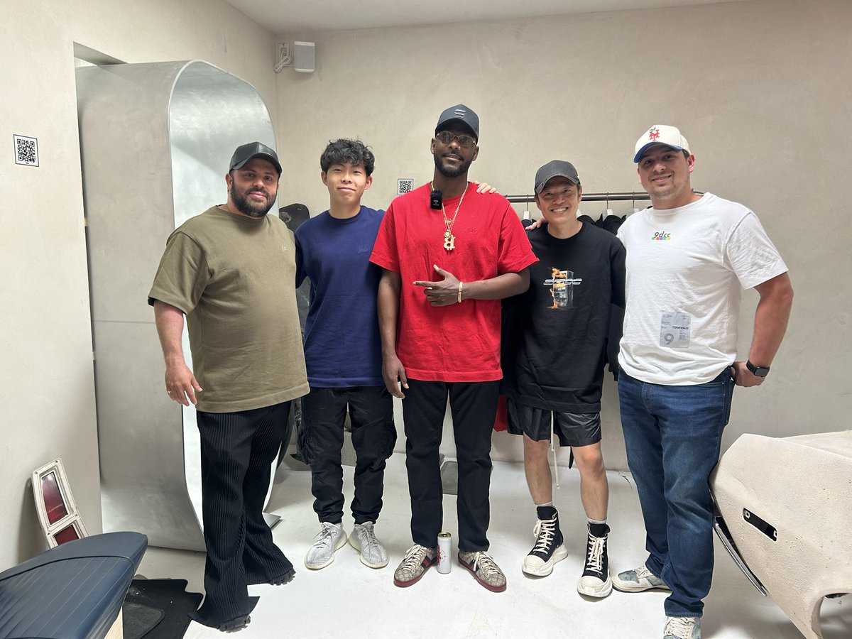 GM to those who GM from the <a href="/9dccxyz/">9dcc</a> &amp; <a href="/sagamonkes/">saga monkes</a> together 🔥🤞🏾🐒