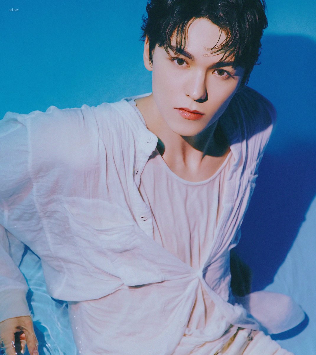 SEVENTEEN (세븐틴) 12th Mini Album Official Photo 𝗩𝗘𝗥.𝟬

#버논 #vernon #세븐틴 
bit.ly/3XhJNsI
bit.ly/3zuhK18
bit.ly/4epdQWu
bit.ly/3XIXYbR