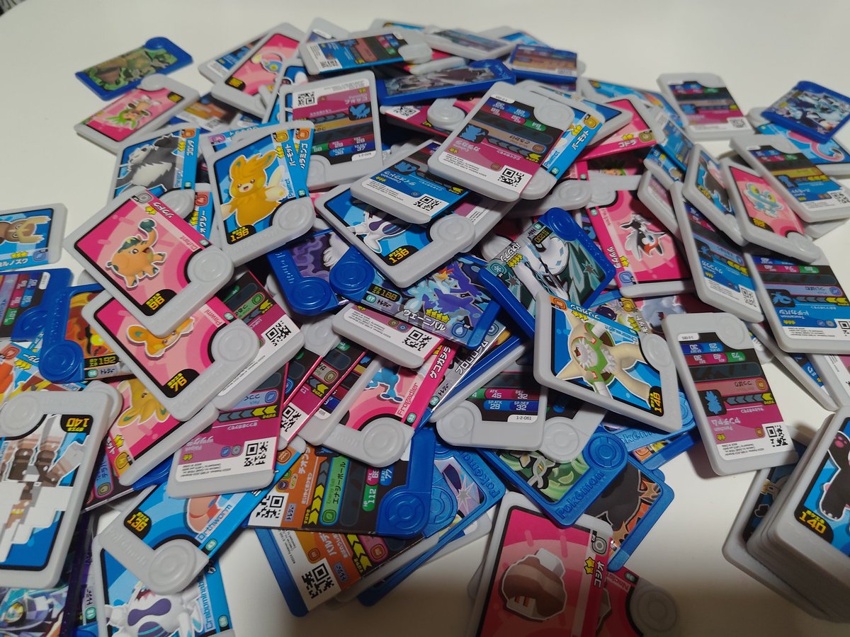 2弾だけでフレンダピックの山ができたからそろそろ実用性考えないとな〜🤔
＃ポケモンフレンダ