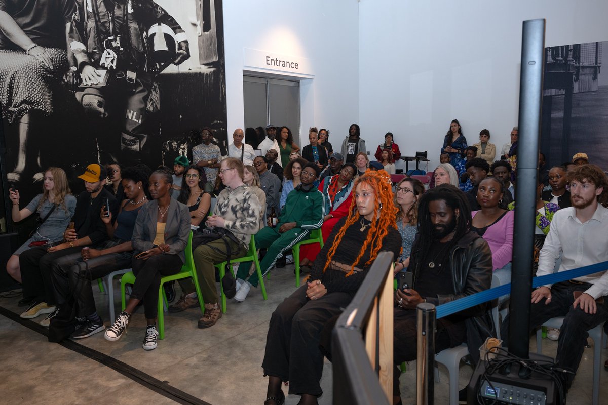 thecollectivemakers tweet media