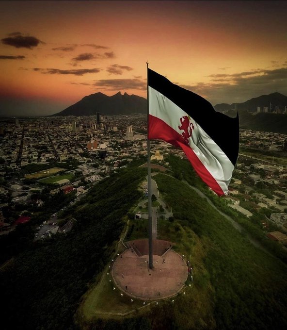 Güey!

Si les parecemos mamones... NO VENGAN!
Y de paso se llevan a toda la gente que nos llega de sus estados culeros.
Si no les gustan nuestros modos, no convivan con nosotros. No los necesitamos.

Somos como somos y al que no le guste... A chingar a su madre!

VIVA #NuevoLeón!