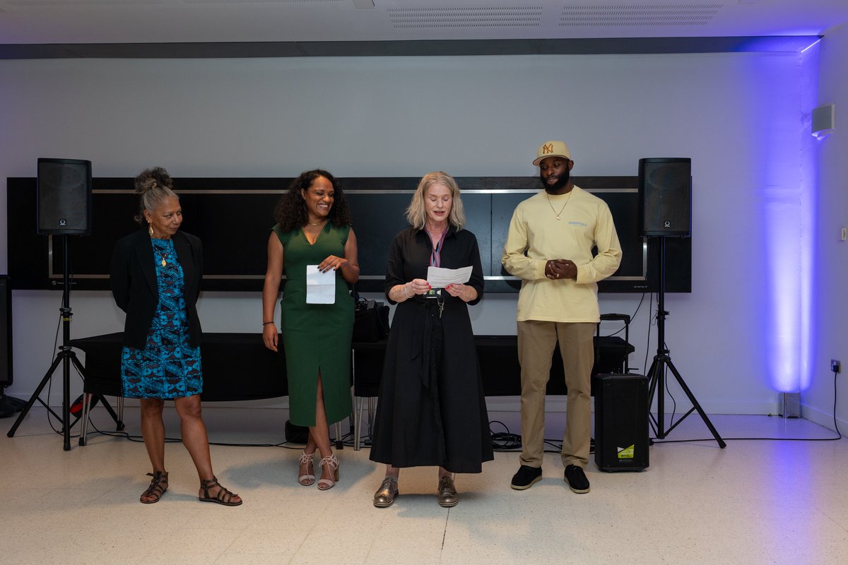 thecollectivemakers tweet media