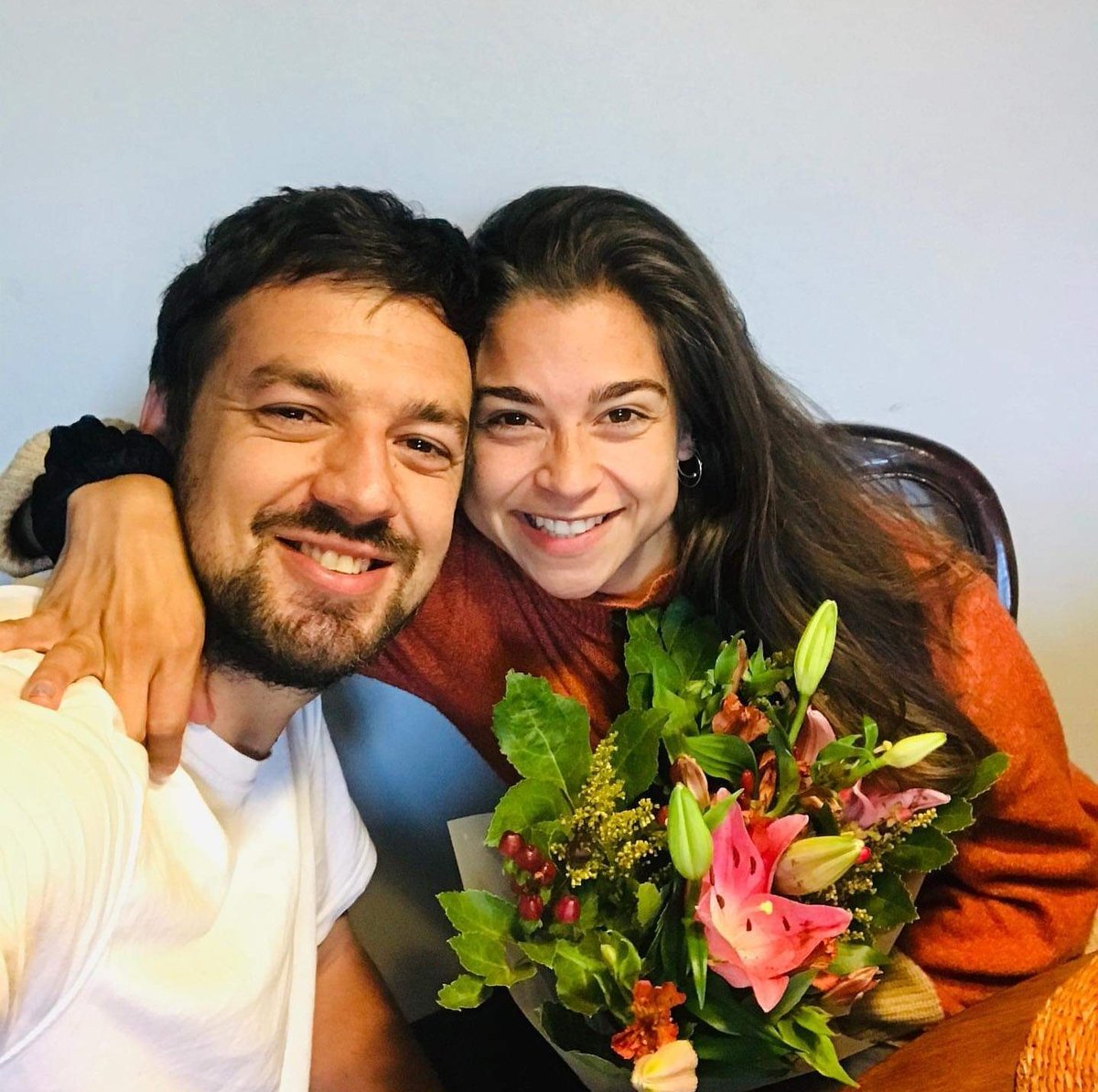 Así que la ex pareja de Tomás Vodanovic de Maipú está Contratada como asesora de la subsecretaria de Relaciones Exteriores por casi 4 millones al mes

QUE VIVA EL AMOR ... A LA PLATA! 
<a href="/TomasVodanovic/">Tomás Vodanovic</a> <a href="/Muni_Maipu/">Municipalidad de Maipú</a> <a href="/subrei_chile/">Subsec. de Relaciones Económicas Internacionales</a>