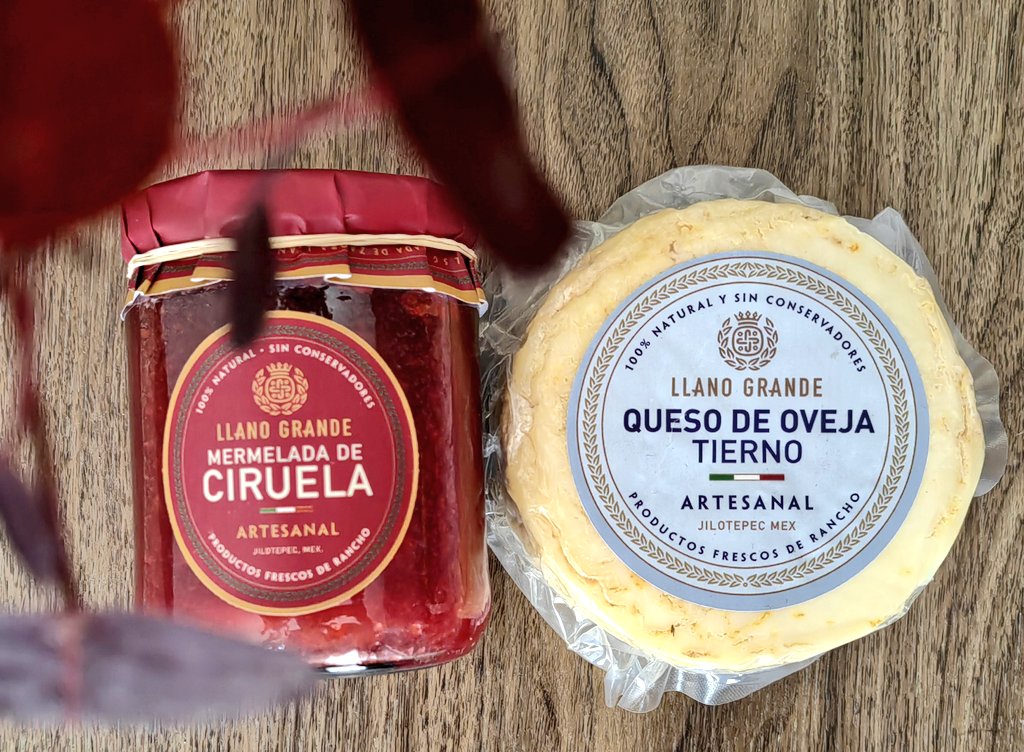 Acompaña tu comida de este fin semana con un delicioso queso de oveja de <a href="/LlanoGrandeMex/">Llano Grande</a> 🧀