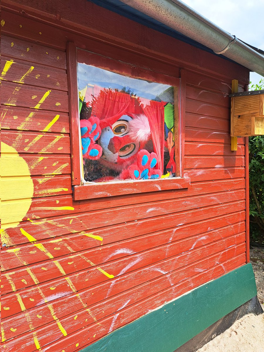 Haaaaappy #FursuitFriday!

Come on in and have yourself a cookie!