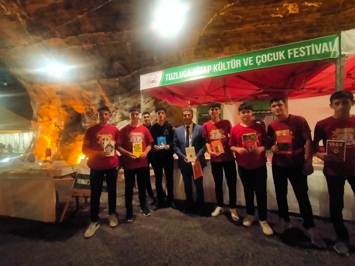 Dün ve bugün 9. ve 10. sınıf 220 öğrencimizle Tuzluca Kitap, Kültür ve Çocuk Festivalinde buluştuk.
<a href="/gun_aziz/">Aziz Gun</a>  <a href="/igdirvaliligi/">T.C. Iğdır Valiliği</a> <a href="/igdirmem76/">Iğdır İl Milli Eğitim Müdürlüğü</a>  <a href="/valiercanturan/">Ercan Turan</a>