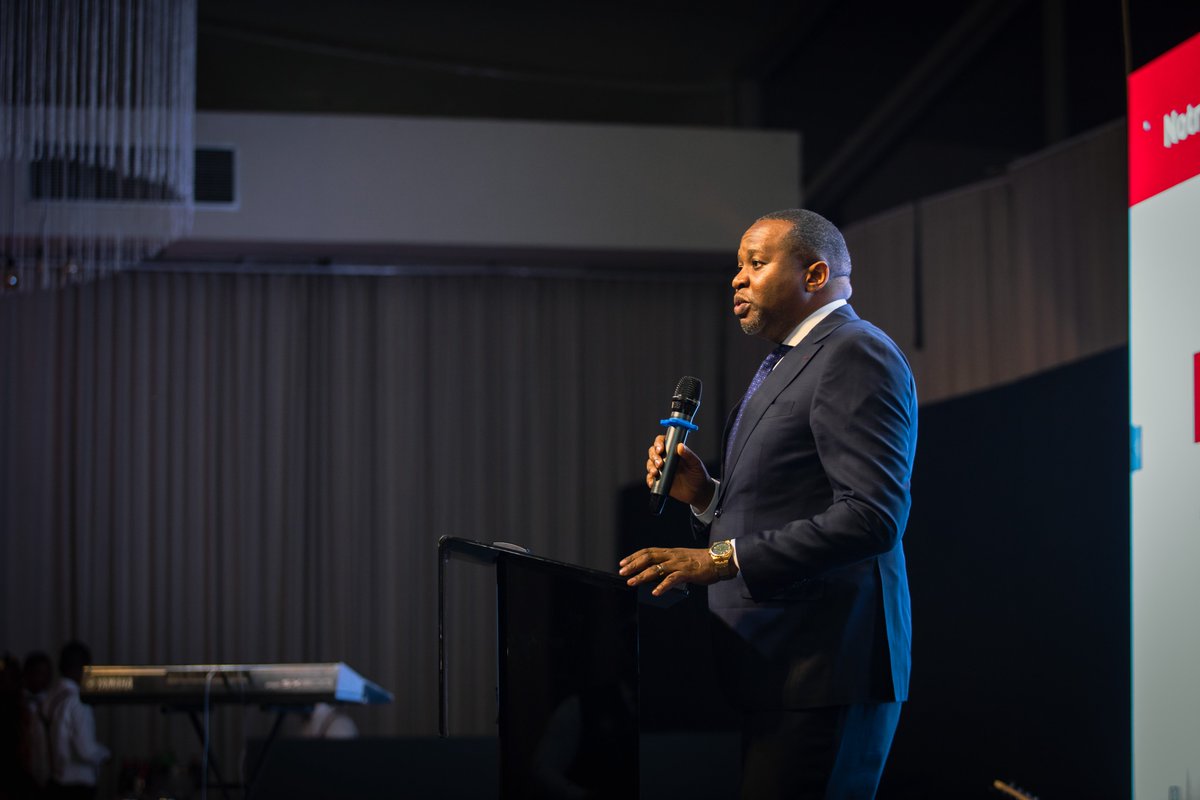 CelestinMukeba's tweet image. Revivez en images la soirée de présentation du rapport annuel 2023 de EquityBCDC.
Le total du bilan d’EquityBCDC a augmenté de 47% (11% en contrevaleur USD) en 2023, passant de 7.179 milliards de Francs congolais à 10.576 milliards de CDF.
#equitybcdc #rapportannuel