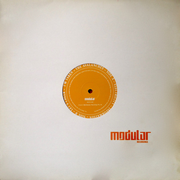 25 years ago today - September 13, 1999 - release of the single "Electricity" from <a href="/TheAvalanches/">The Avalanches</a> Would be on their debut album "Since I Left You" the following year. 👍😎👍