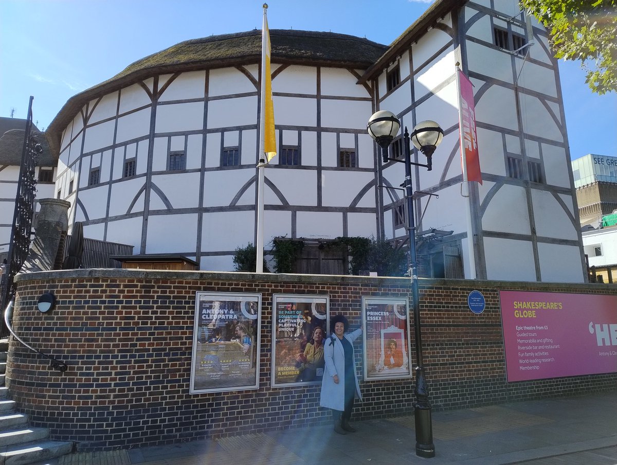In a 🌍, an industry, where representation matters, today your girl will make history as the first woman of colour to EVER have her play on the main stage of @the_globe AND be in it!

Why is this important?

Because one of the last people to do this, was...Mr William Shakespeare