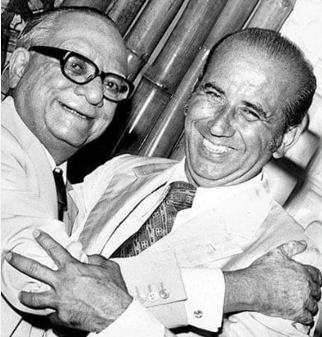 #13Sep Los ADecos que les duele el partido, amanecen con un nudo en la garganta❤️‍🩹 los que viven del partido celebran con “templete”

 #83Años del partido de Rómulo Betancourt y Carlos Andrés Pérez, ellos supieron resistir las crisis partidistas, tomemos ese legado🏳️
#NoMeVoyDeAD