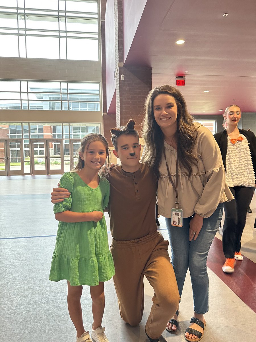 Bailey Station (@baileybears05) on Twitter photo Bailey Station students loved the production of Madagascar at Collierville High School! <a href="/rj3cville/">Roger Jones, III</a> <a href="/drrusselldyer/">Russell Dyer</a> <a href="/cville_schools/">Collierville Schools</a> Bailey Station students loved the production of Madagascar at Collierville High School! <a href="/rj3cville/">Roger Jones, III</a> <a href="/drrusselldyer/">Russell Dyer</a> <a href="/cville_schools/">Collierville Schools</a>