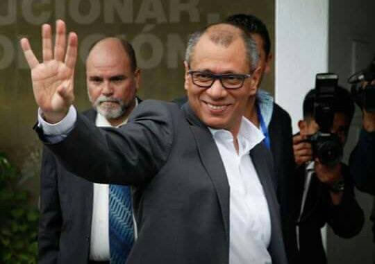 Feliz Cumpleaños amigo, hermano, Coideario y mi Pana @JorgeGlasEc que Dios Te Bendiga siempre. No te canses nunca de Resistir y de Luchar