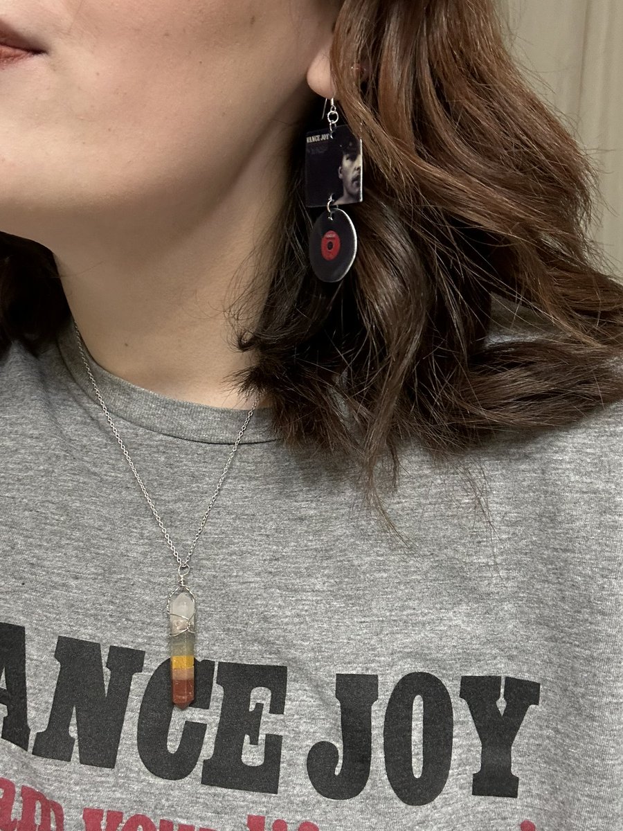 alexaangeline_'s tweet photo. The cutest DYLA earrings made by my super precious friend Bri🥹 https://t.co/IXNPo1ikAk