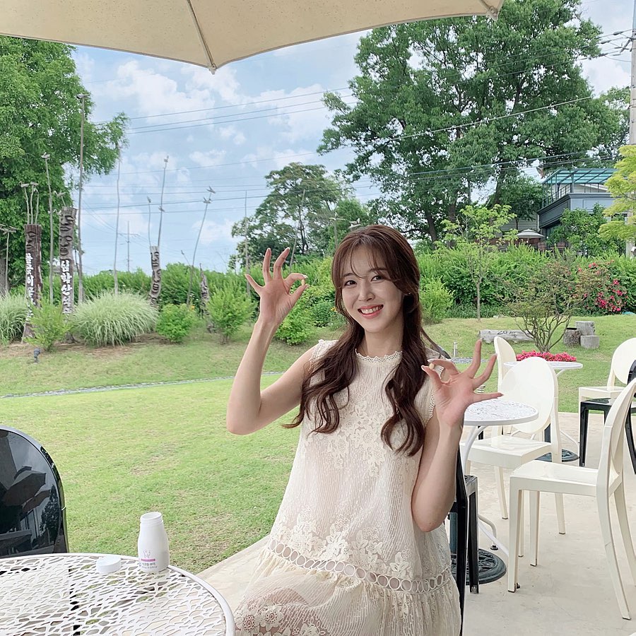 1_daisy1's tweet image. Politics isn&apos;t just about fighting for power 🎯, it&apos;s about paving the way for everyone&apos;s future 📷. Every choice we make determines the world of tomorrow 📷📷#SocialJustice#RightsAndResponsibilities #PolicyAndReform #CivicEngagement #DemocracyAndFreedom4o