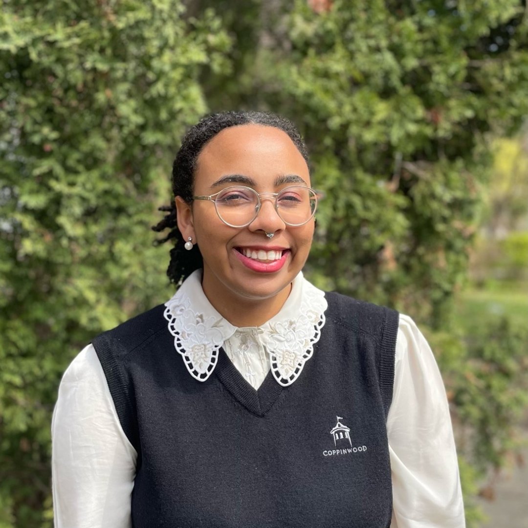 Jayda Smith is our 2024 Fresh Pages Guest Curator--and we are so proud of the work she's put into our upcoming #WordsAndMusicShow this Monday, Sept 16!

Come out and support Jayda and the rest of the lineup. Details 👉 facebook.com/events/1046583…