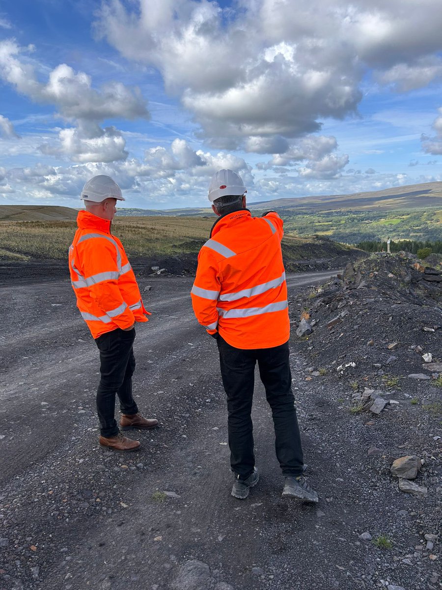 Really interesting &amp; useful visit to the <a href="/GCREinnovation/">GCRE</a> today. This is a ground-breaking project that wld lead to the creation of Europe’s leading rail testing centre. Huge opportunity for jobs, growth and innovation.