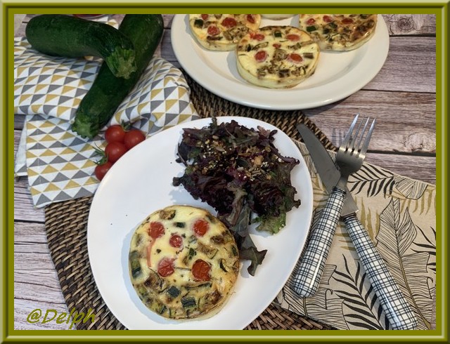 Voici une entrée simple et légère . Des clafoutis aux tomates cerises, courgettes, et chèvre
Bon appétit et belle soirée
La recette ohlagourmande.com/2024/09/13/cla…