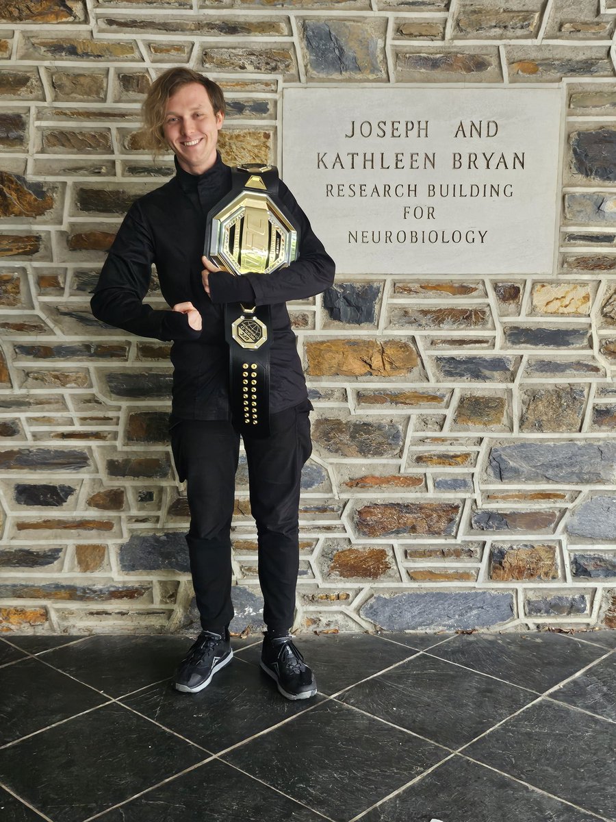 Congrats to the lab's newest CHAMPION. The Dr. Kirill Chesnov!!! He's even got the look to go with the best. 💪🏿💪🏿