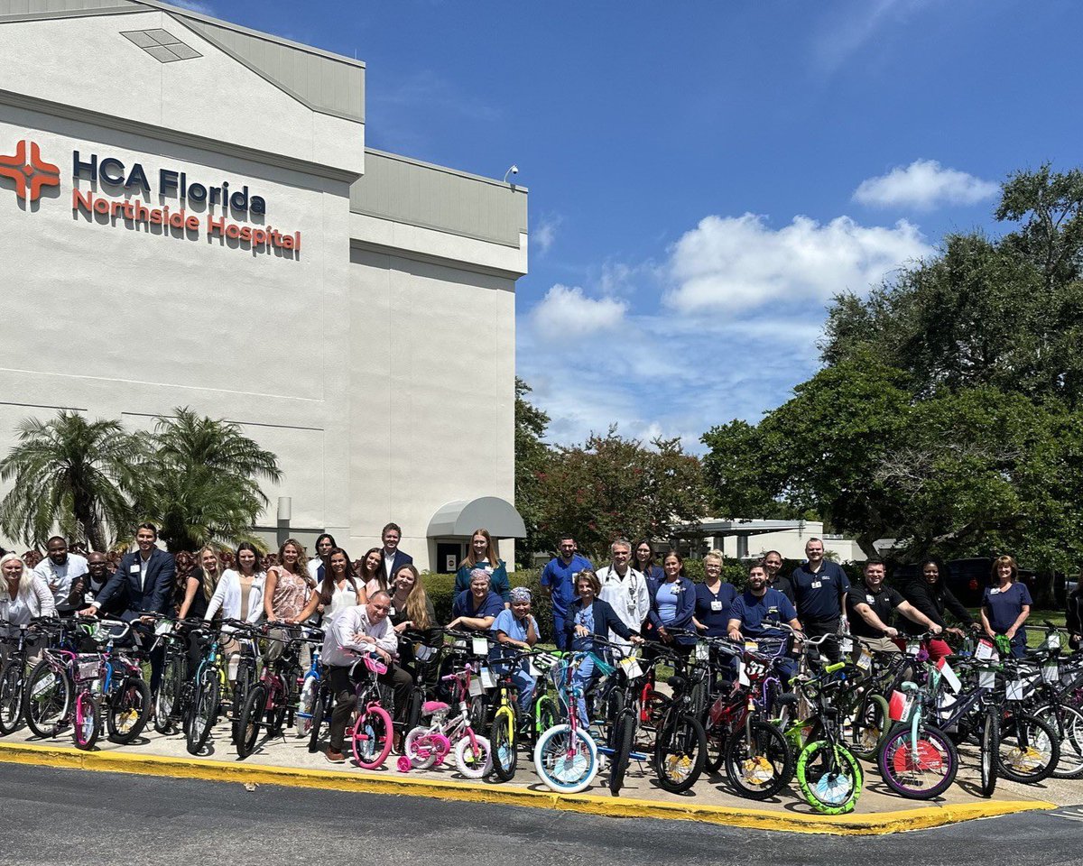 HCAhealthcare's tweet photo. As a part of @HCAFLHealthcare's “We Show Up for Our Schools” month of service, colleagues collected tens of thousands of much-needed school supplies to support students and teachers across #Florida. Learn more: https://t.co/EHozbqdPcR. #HCACares https://t.co/TvZ1eVdbH5