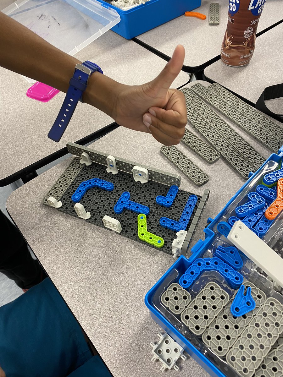 brophyrose1's tweet image. The challenge in Robotics 7 today was to use VexIQ to build a maze box and try it out using a marble. A project full of collaboration , learning and fun! @WWhighschool  @fnpsd @FMPSDTech