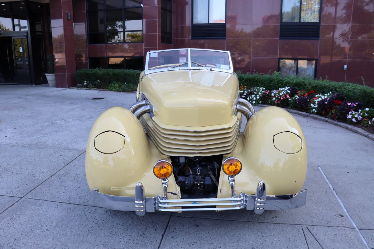 GullwingMotor's tweet photo. 1937 Cord 812 Phaeton - Styling and Mechanical Tour de Force https://t.co/HfCeAbdam6