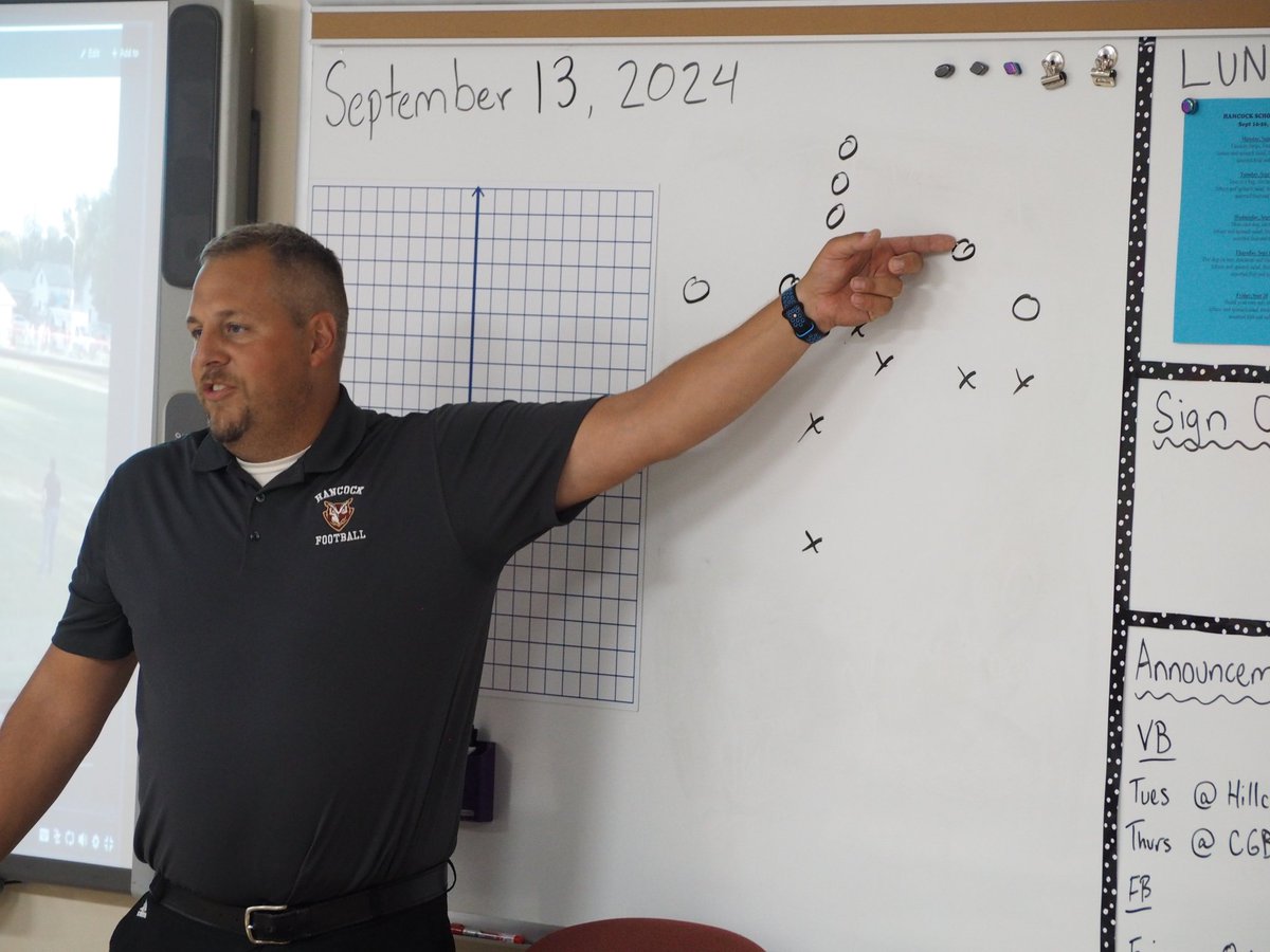 MinnesotaMillea's tweet image. Chad Christianson tells the players&apos; fathers what they may see tonight.