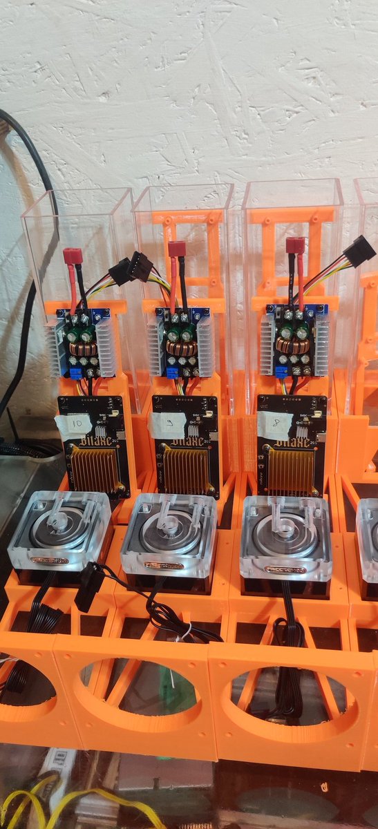 MolonLabeVC's tweet image. $BTC Tech Nerd Army
#ImmergeAxe Update
3x Bitaxe&apos;s modded ... 7 to go
But now it&apos;s time to touch grass for the weekend