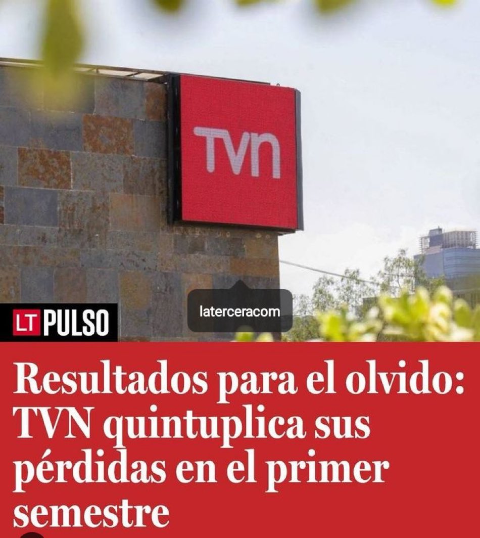 juanpabloswett's tweet photo. Que sabía Francisco Vidal de administración, televisión y management… nada… el pituto nos cuesta caro chilenos https://t.co/j4KxI9x2bc