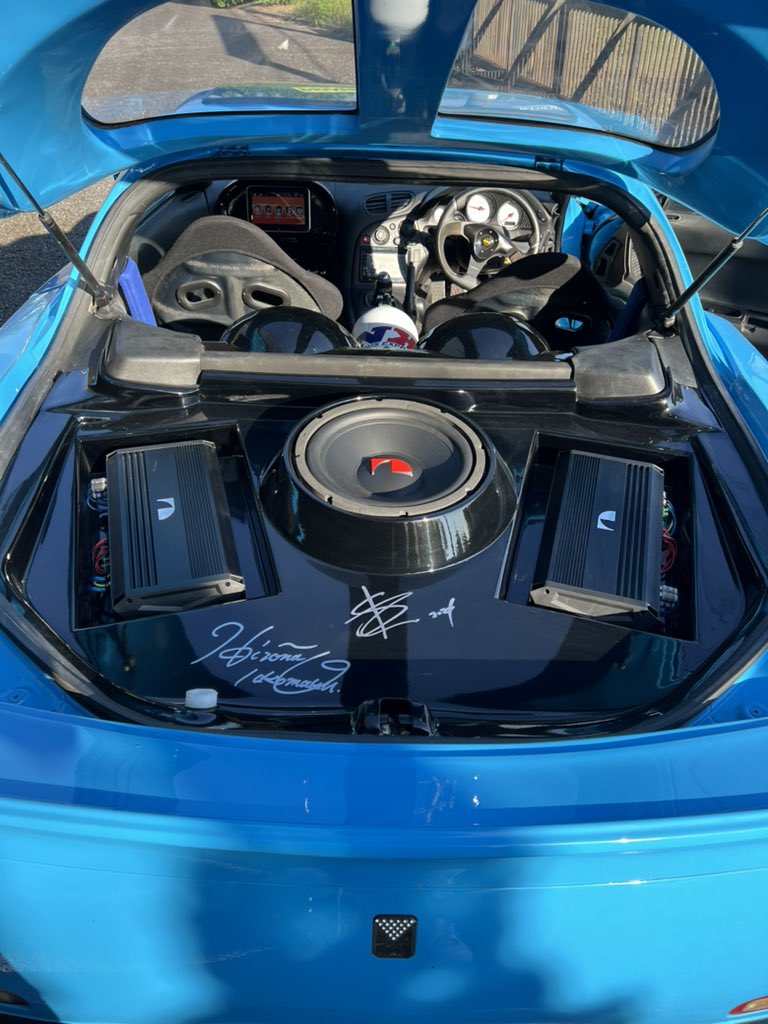 おはようございます☀

復活しました🔥
実に７ヶ月ぶり！！
内装・外装・ホイール・ブレーキ全てveilsideになりました！
コンプリート🥳🥳🥳

#湾岸BASEで会いましょう