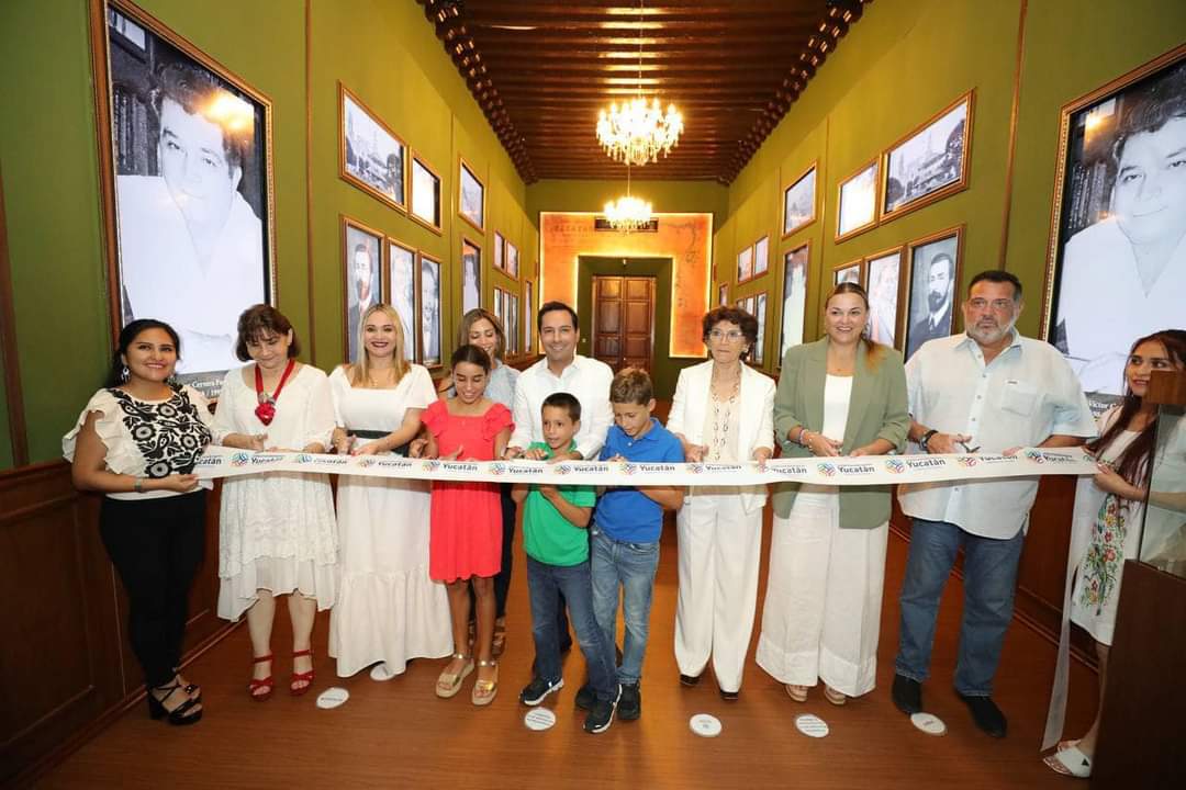 ArefKaram's tweet photo. Acompañamos a la Abogada @MariaFritzS, encargada del Despacho del Gobernador, y al Vicepresidente del Senado @MauVila a la inauguración del “Museo Yucatán, Un Pasado Presente” en el Palacio de Gobierno y a la entrega de los trabajos de modernización y rehabilitación de la...(1/3) https://t.co/E18rbkmgjf