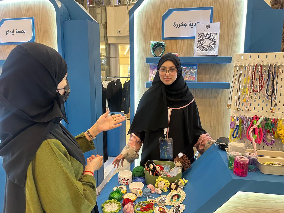 انطلقت فعاليات "سوق رواد الأعمال" أحد برامج مبادرة #رائد_أعمال_المستقبل بالتعاون مع الهيئة العامة للمنشآت الصغيرة والمتوسطة "منشآت"، وتم خلالها استعراض 30 مشروعاً لطلاب وطالبات #تعليم_جدة