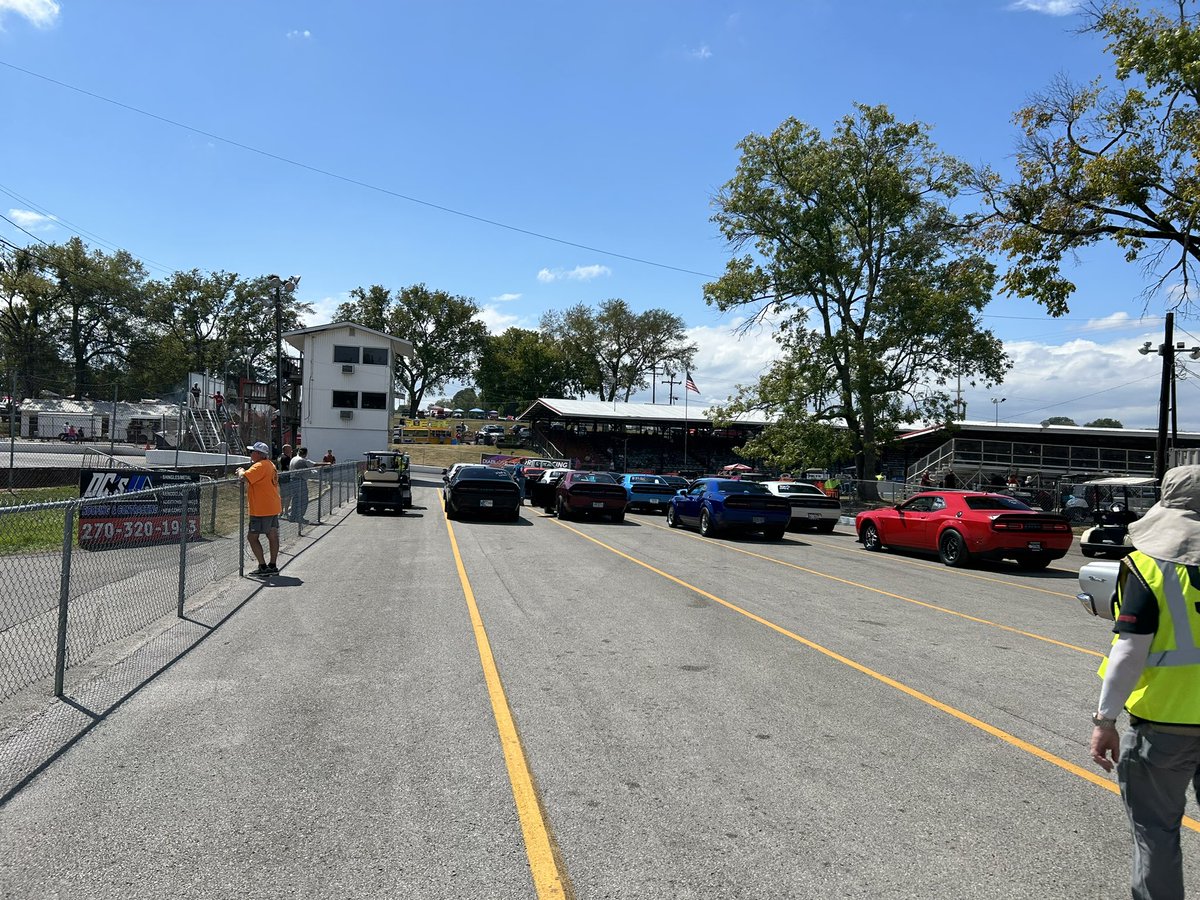 VnshingPt's tweet photo. @BigBlockMopar55 Modern Mopar staging at #Moparty https://t.co/feOmyNw2oi