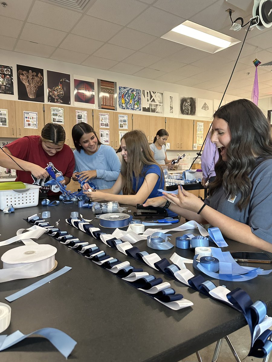 Mandi Burkett tweet media