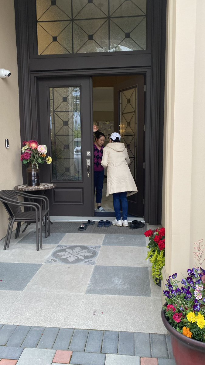 Wendy_Yuan's tweet photo. You are correct - I have sustained a daily presence on the doorsteps, unaffected by the recent turmoil caused by the  BC United ‘s fold . 

Our dedication & spirit remain unshaken !  We distributed over 15,000 rack cards, knocked on nearly 10,000 doors, and identified over 6500 votes . 

Our volunteers' meticulous data entry during canvassing ensures accuracy. By engaging voters in meaningful dialogues about their concerns and aspirations, we surpass superficial outreach efforts. 

Onwards & upwards ! #letsgo

@RobShaw_BC @richardzussman @JasJohalBC @TheRichmondNews @RmdSentinel @KevinFalcon @voteBCUnited @JohnRustad4BC @Conservative_BC #RichmondCentre #bcpoli