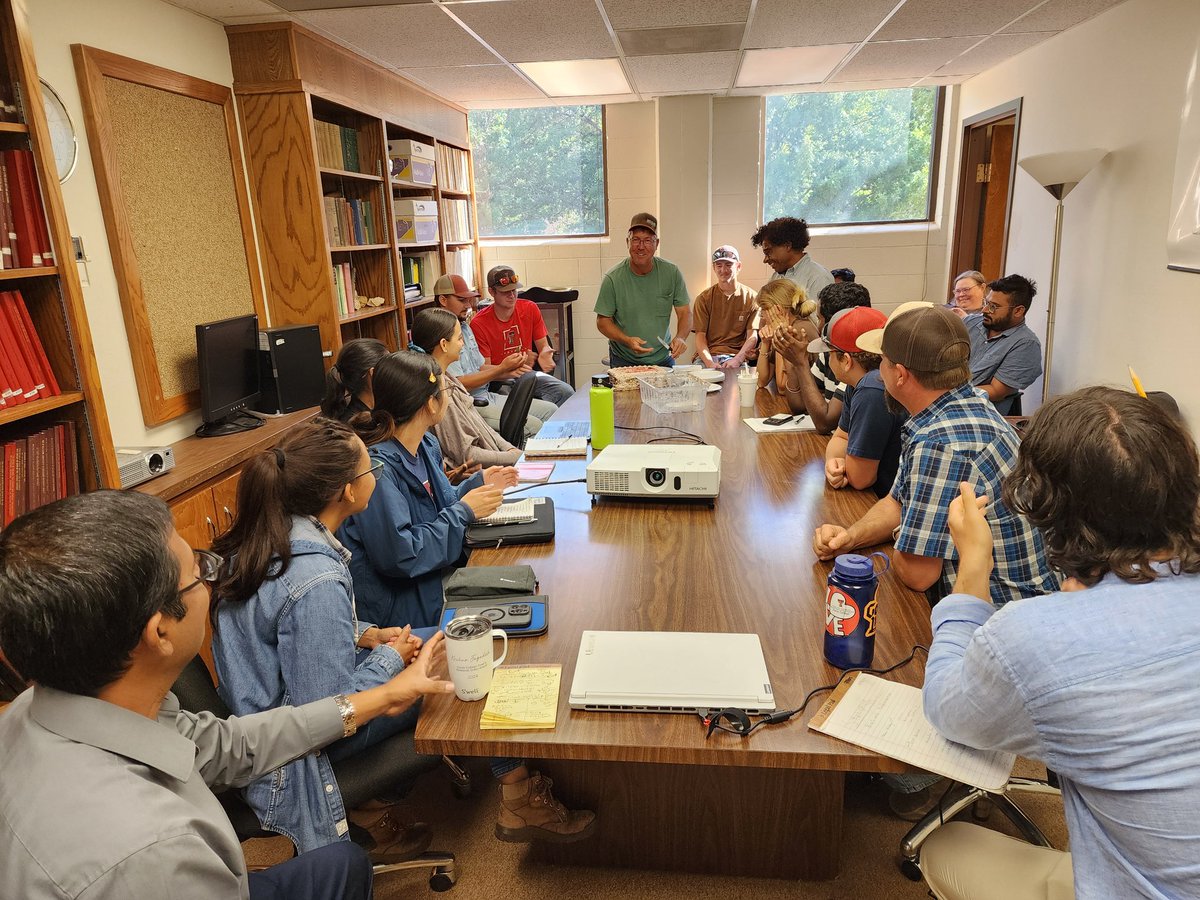 SainiDK10's tweet photo. Reflecting on our #FieldDay 2 days ago! 🙌 🥳The activities were well-received, and we’re grateful for all the support! Big shoutout to Paul, our Farm Manager, for cutting the cake to mark the celebration! #CropForageSystemsLab @KJagadish_TTU @ISomayanda @TTUDAVISCOLLEGE https://t.co/8OObkfCv9d