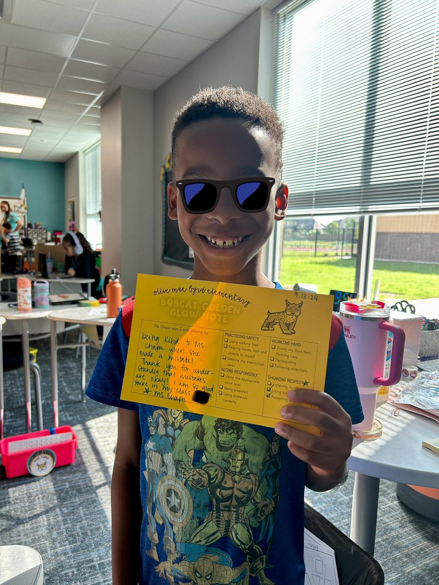 MsBChapa's tweet photo. 🌟 first glow note of the year!!! 🤩🤩🤩 He’s a STAR! 💫 He called his dad to celebrate how proud Ms. Chapa is of her golden Bobcat! https://t.co/fNxxGEoWwB
