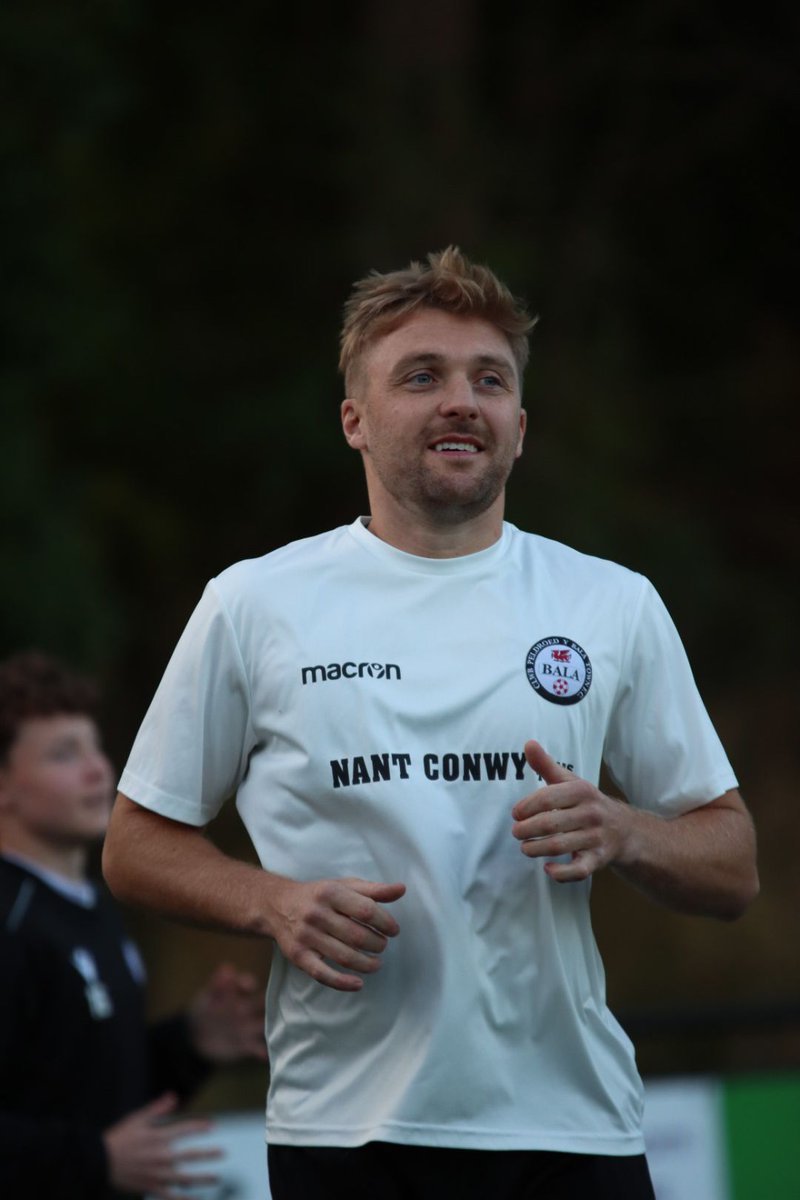 All smiles for the warm up 😆

#Lakesiders